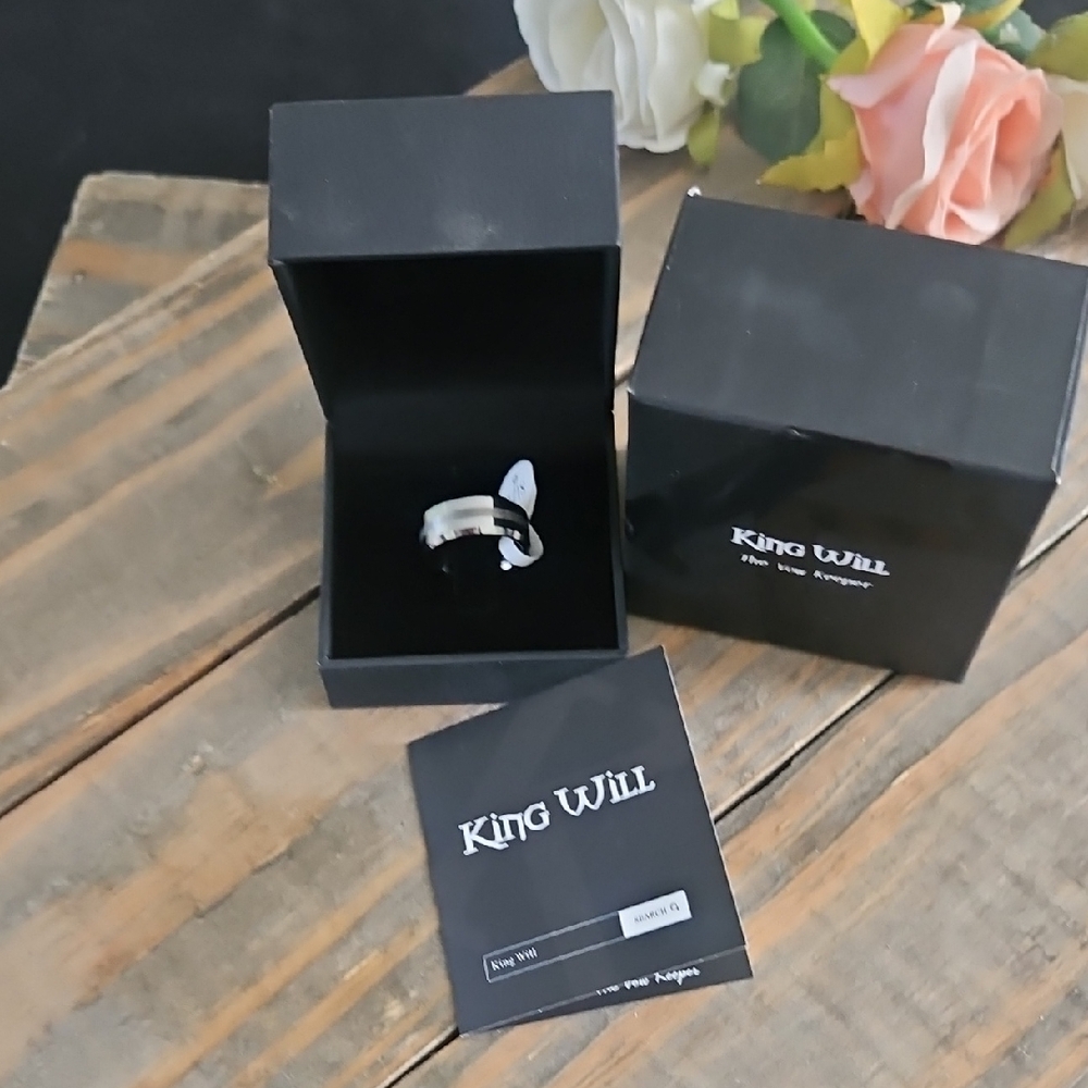 Silver Women's Ring